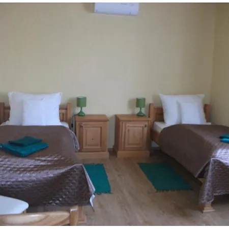 Agi Panzio Bed & Breakfast